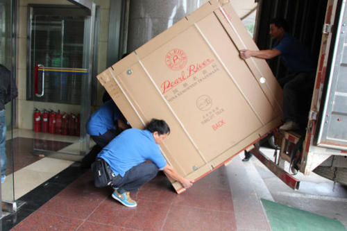 兴山钢琴贵重工艺品无忧运